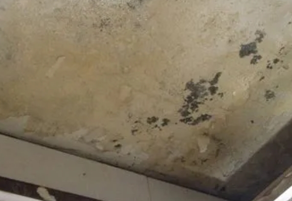 津市阳台漏水维修公司分享下津市卫生间渗水维修需要注意哪些问题。